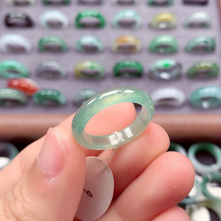 翡翠戒指未镶嵌17-18号