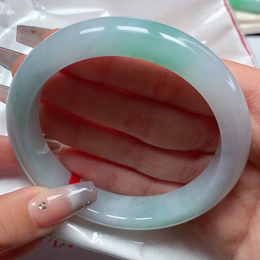 【闪购商品】翡翠手镯未镶嵌60圈