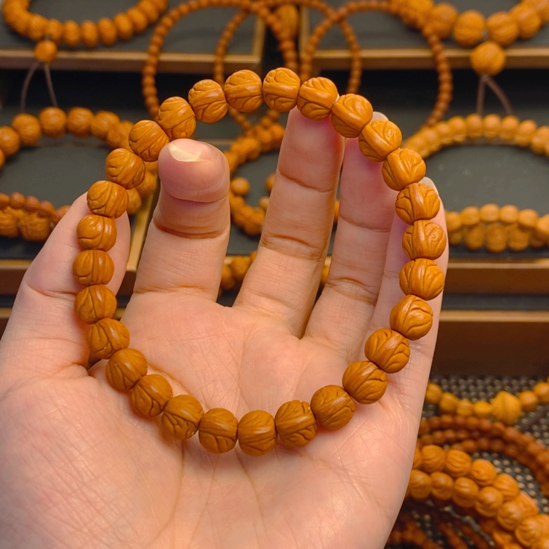 *****吊坠桃核秦岭森林09