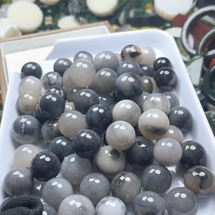 和田玉（糖玉）和田玉边角料 9K金镶嵌?***