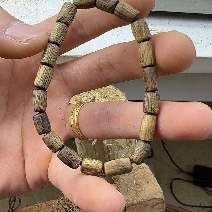 沉香手串陆河2克+