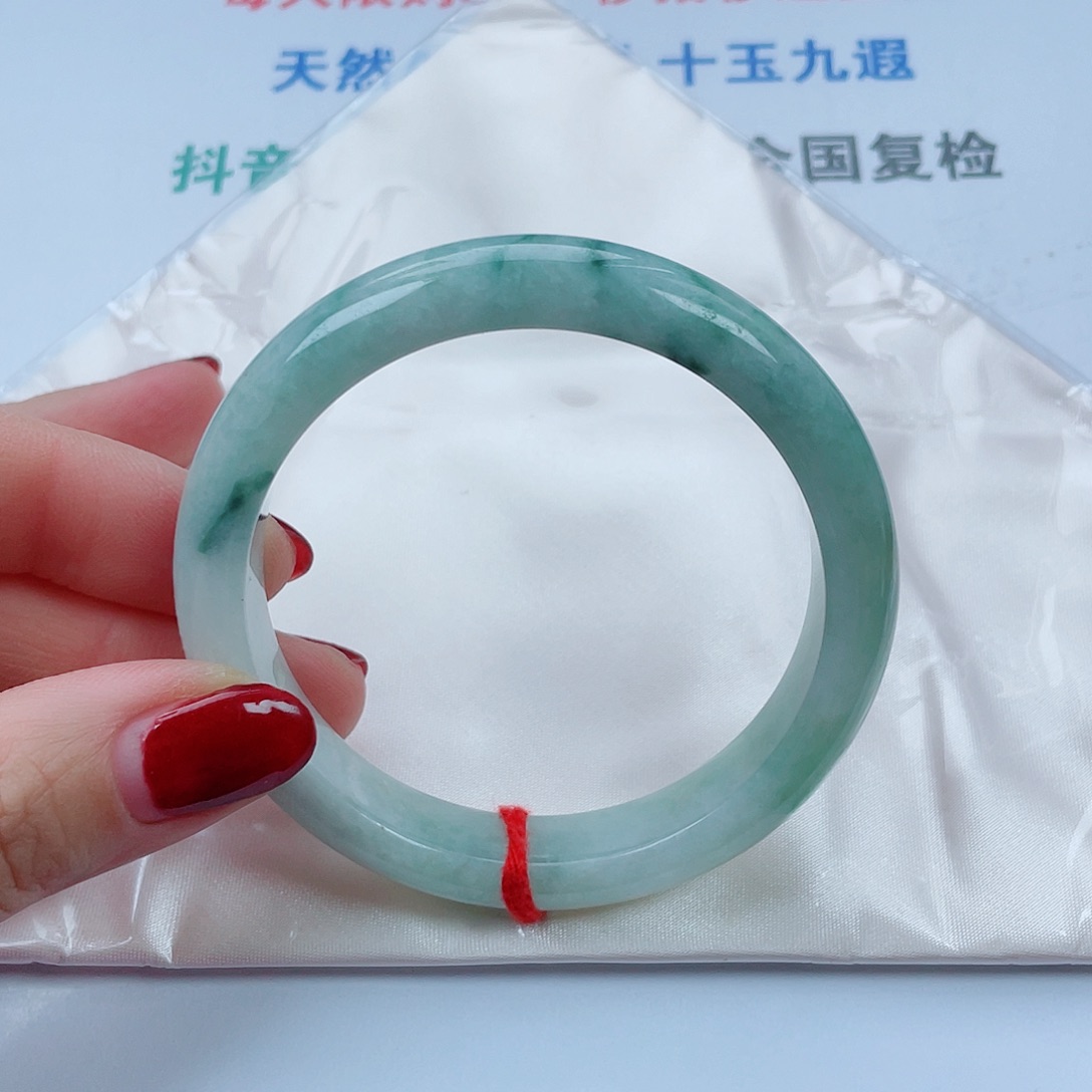 翡翠未镶嵌手镯圈口60宽12厚8.9
