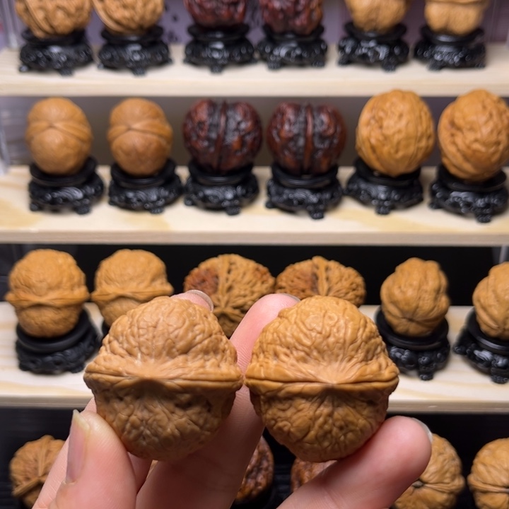 文玩核桃吊坠43w新虎头