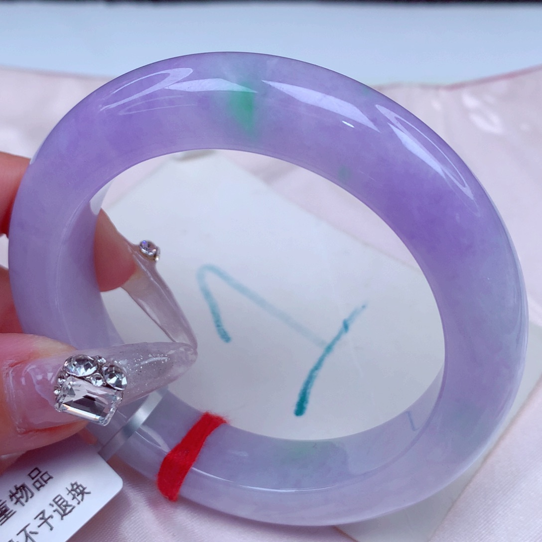 翡翠手镯未镶嵌：***：天然缅甸翡翠A货手镯