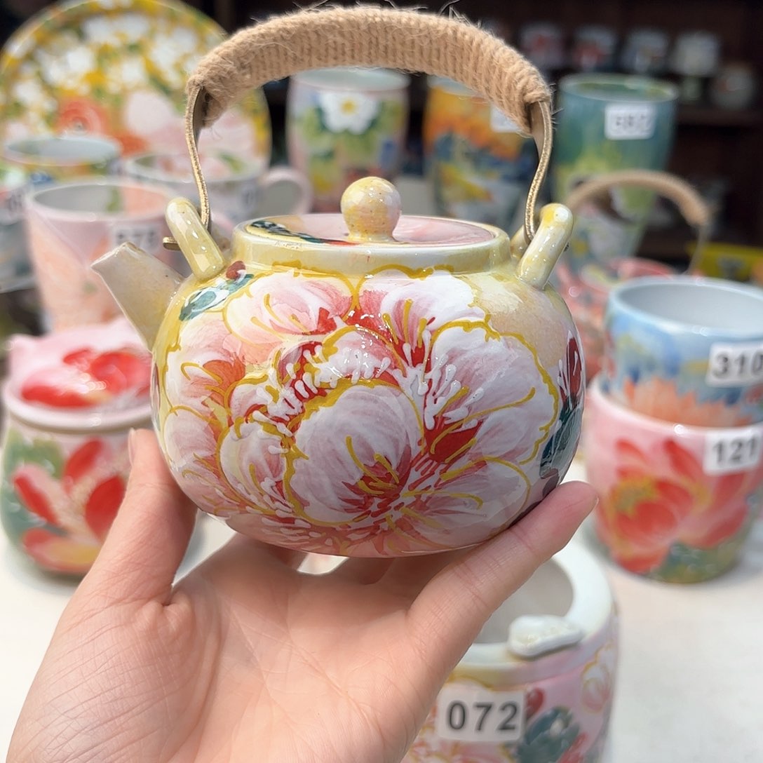 瓷片兔兔好可爱啊