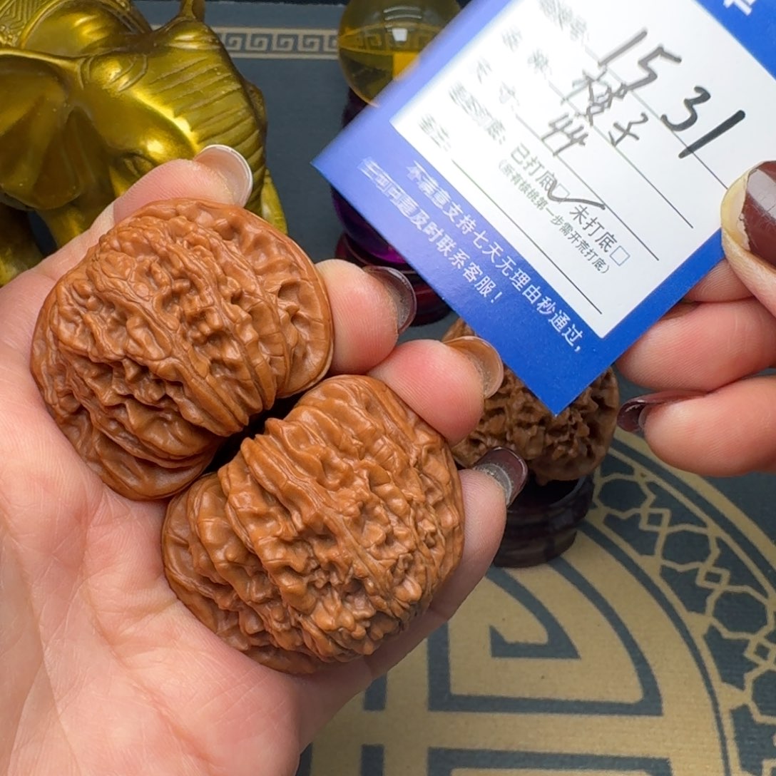 吊坠文玩核桃文玩和他们