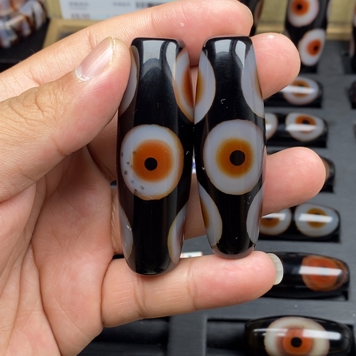 玛瑙/玉髓六眼玛瑙两个yy未镶嵌用****2