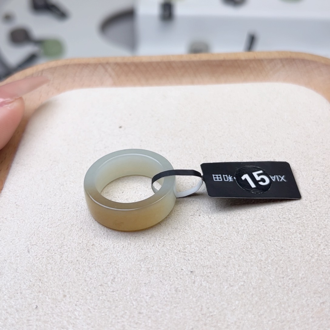 和田玉戒指未镶嵌