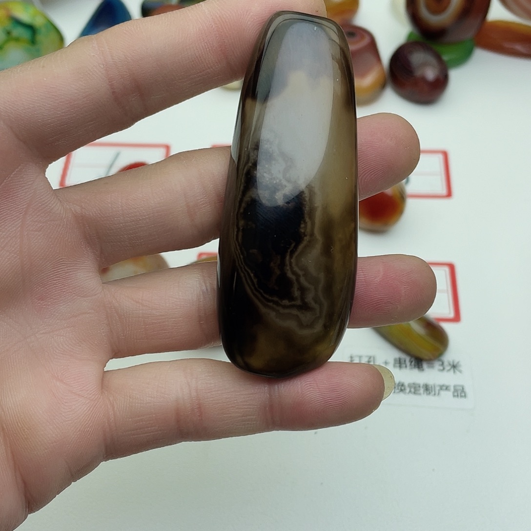 玛瑙/玉髓未镶嵌珠宝奇石