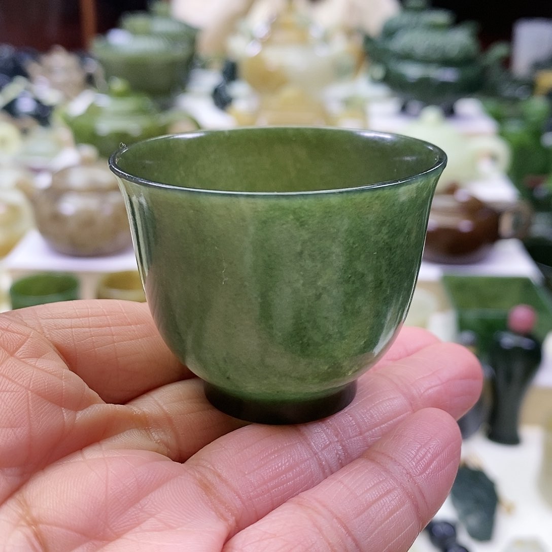 和田玉茶杯未镶嵌