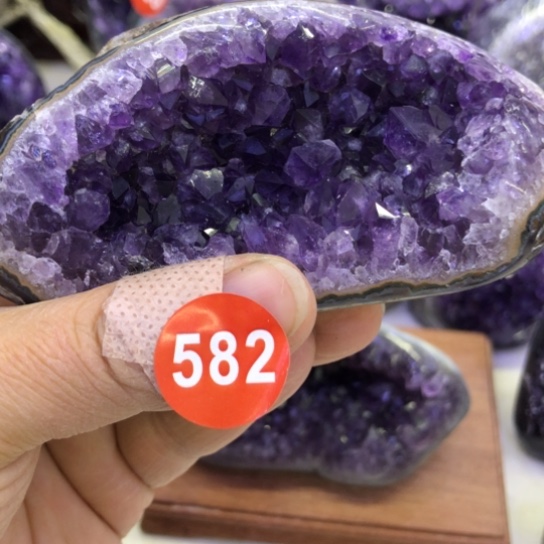 紫晶天然水晶摆件未镶嵌