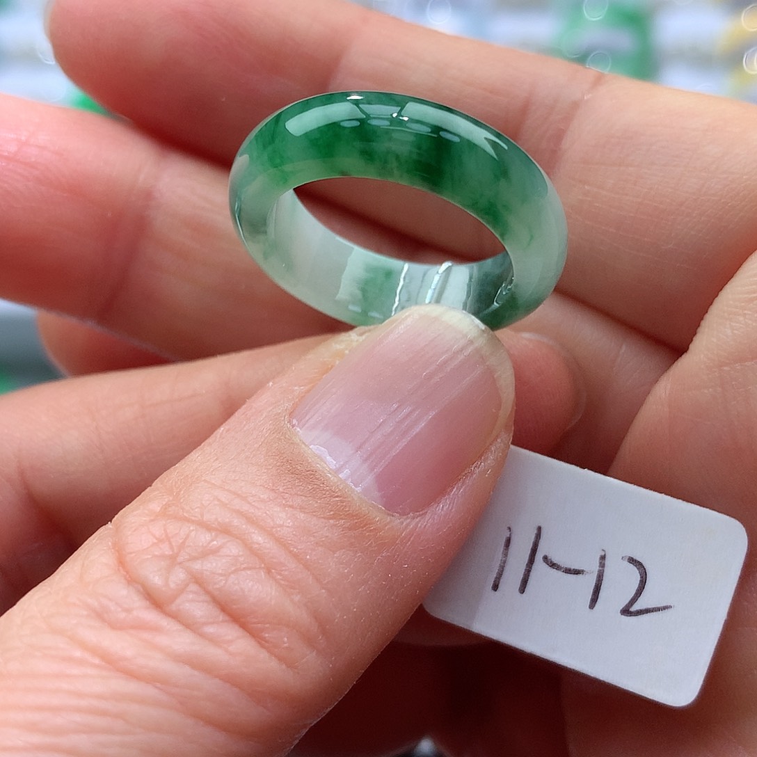 翡翠戒指未镶嵌11-12号