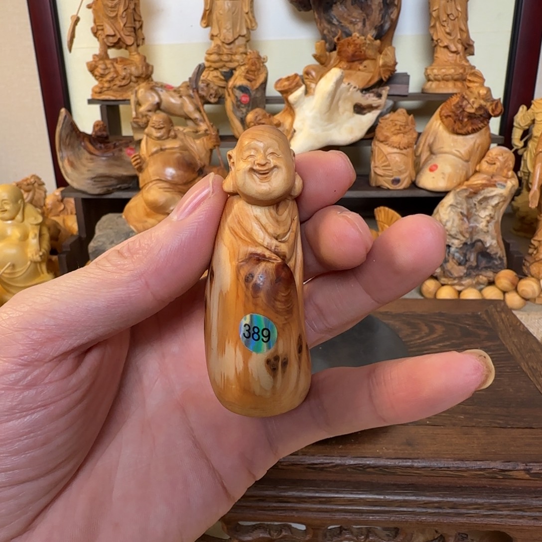 崖柏小木匠艺雕一物一拍