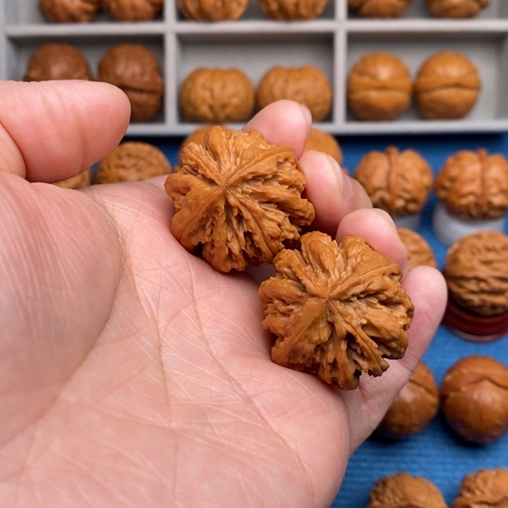 把件文玩核桃四棱