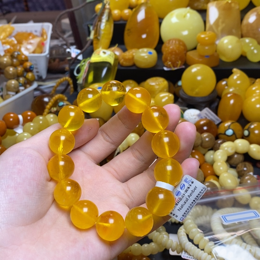 琥珀未镶嵌珠宝奇石
