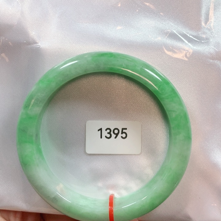 翡翠手镯未镶嵌天然翡翠手镯57