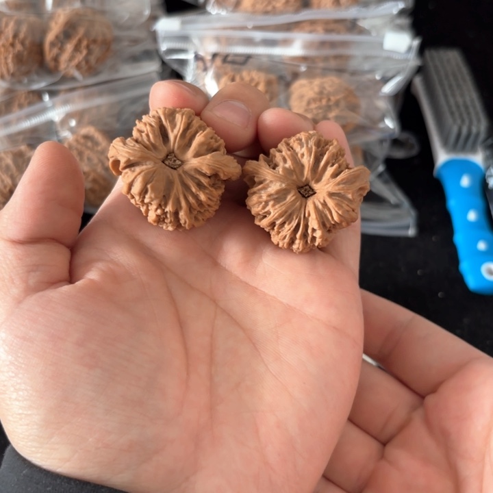 文玩核桃吊坠逍**在南将