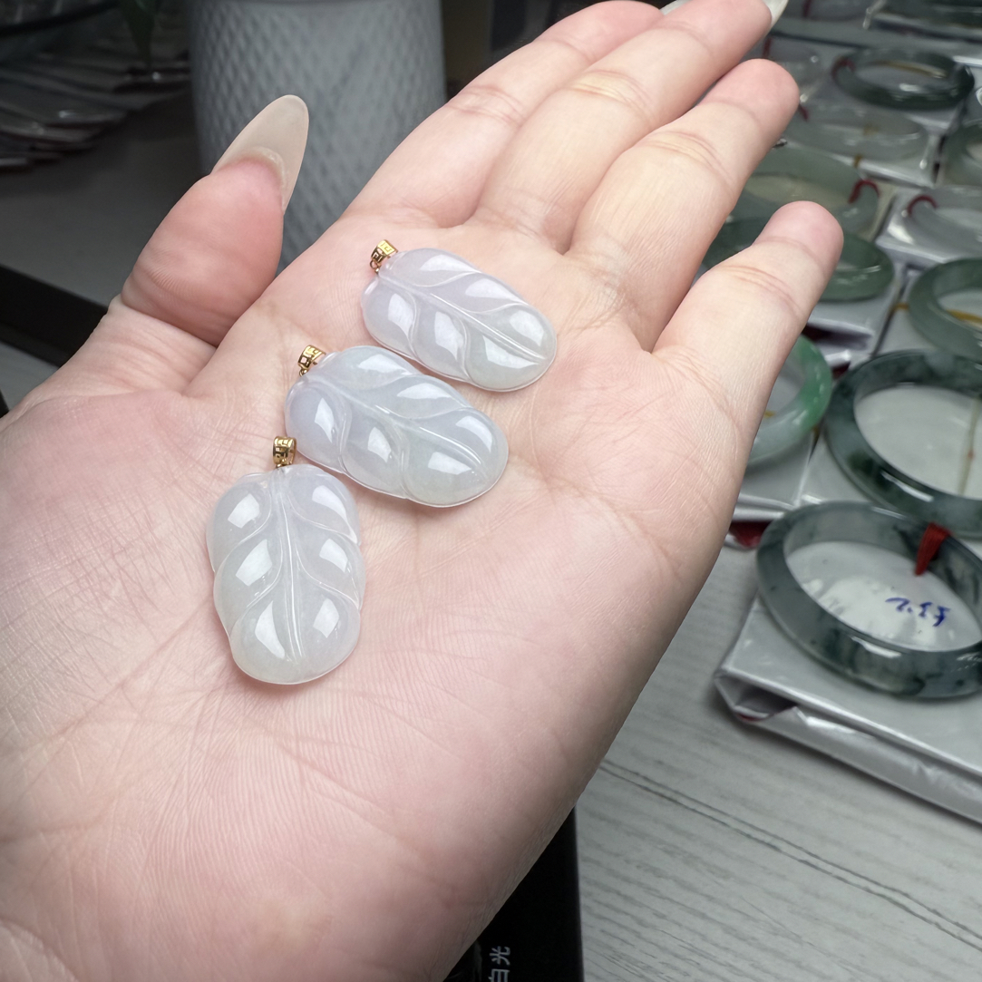 镶嵌天然A货高冰翡翠叶子