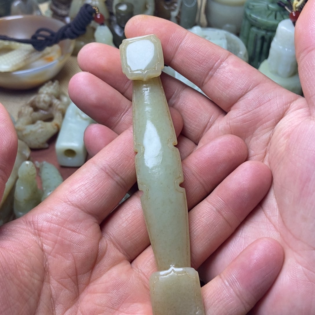 和田玉未镶嵌挂件