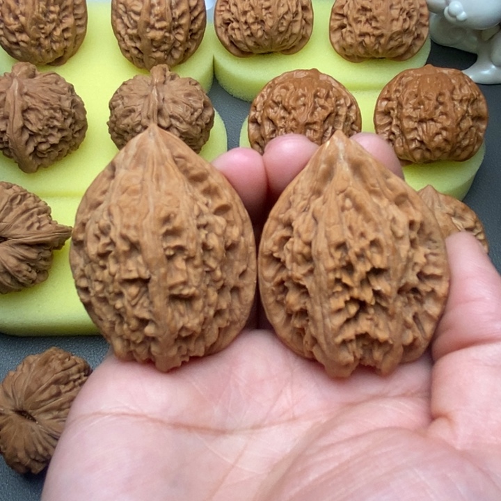 吊坠文玩核桃大沽石40全