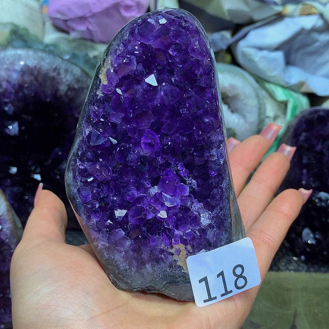 紫晶大型摆件（非配饰）未镶嵌