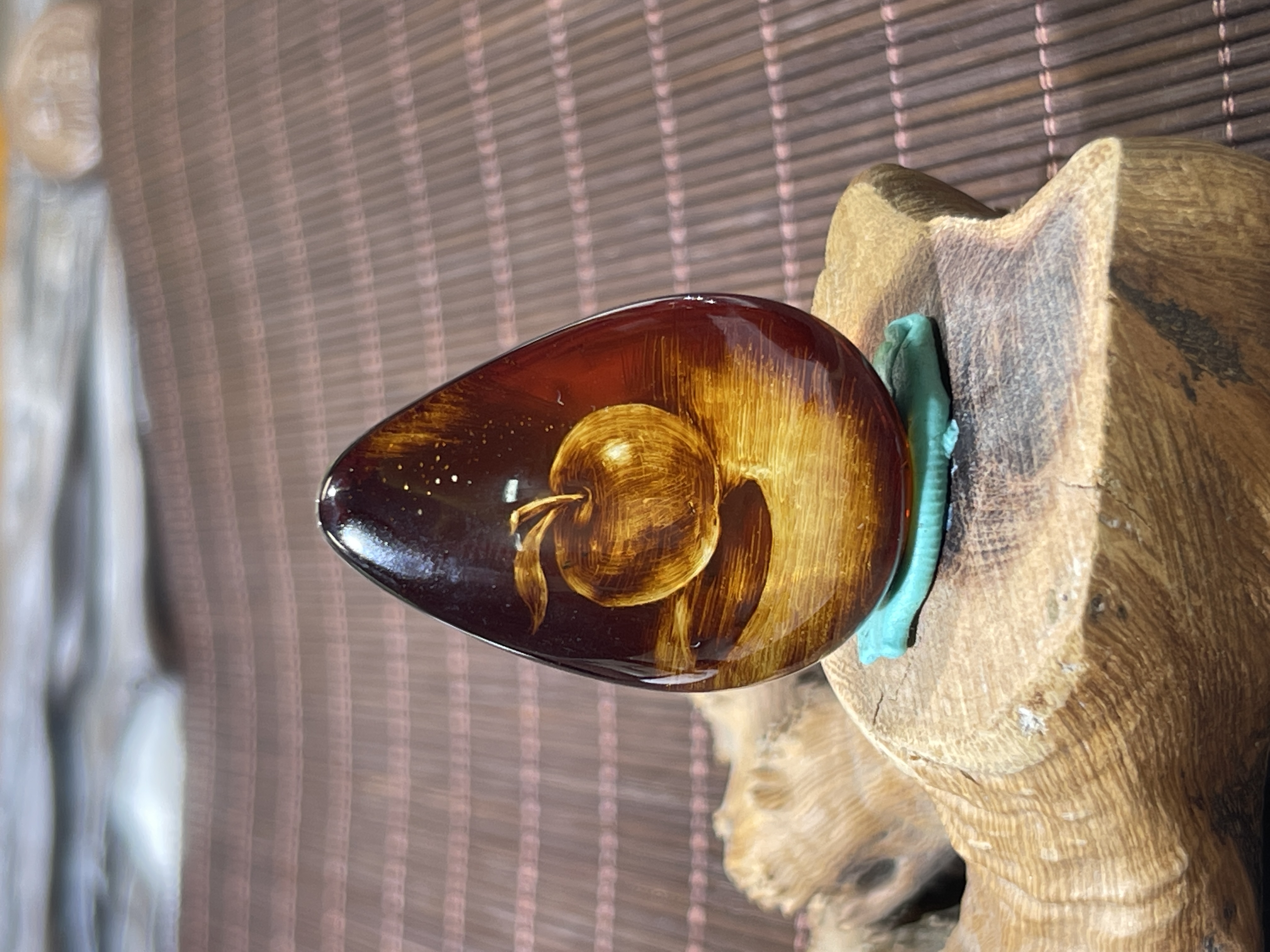 我的小苹果-蜜蜡古典艺术影雕