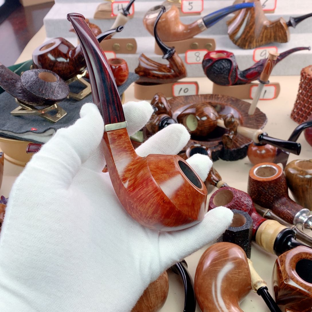 石楠木抖****1石楠木石楠木