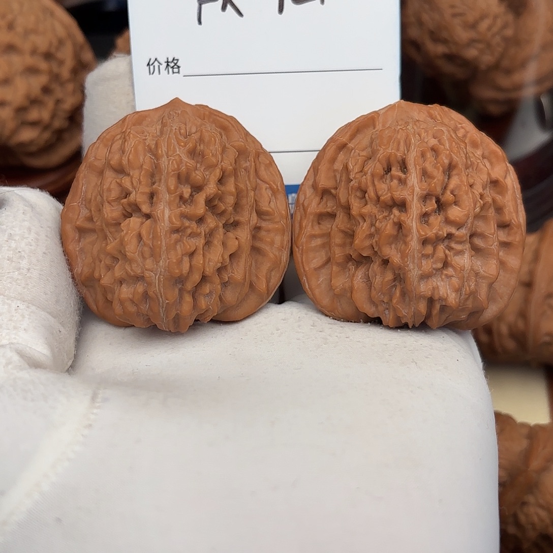 Ｍ***o文玩核桃吊坠楼子