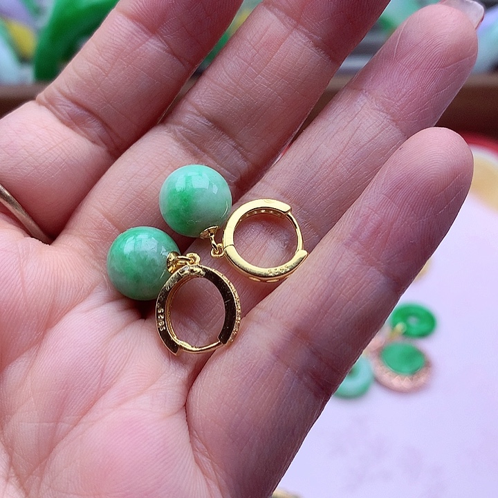 翡翠颈饰银S925镶嵌翡翠