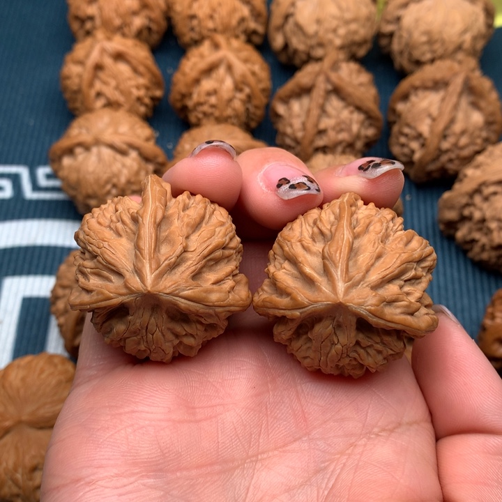 文玩核桃吊坠?*御龙 不退不换