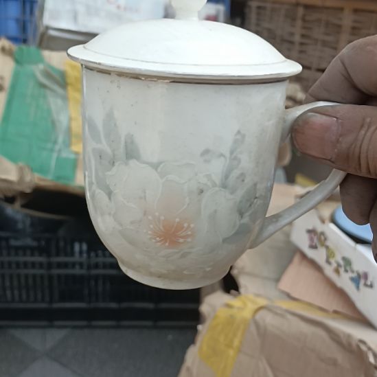 瓷片陶瓷盤子碗啥都有