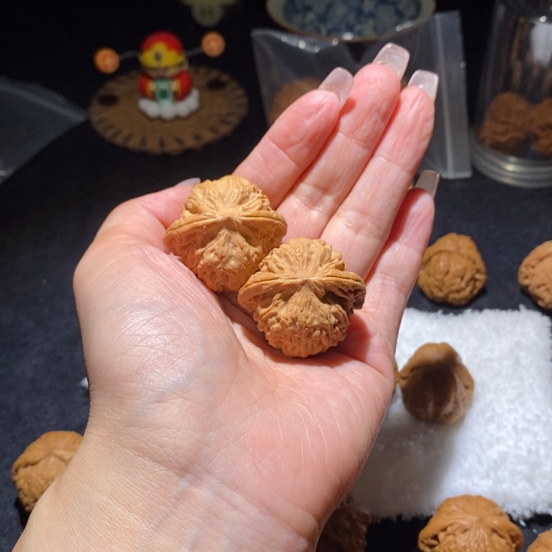 文玩核桃吊坠核王36