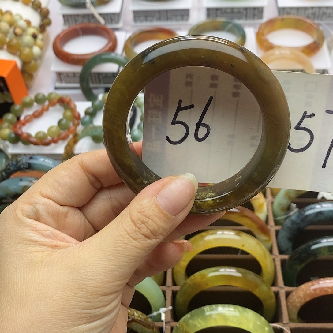 蛇纹石玉手镯合金