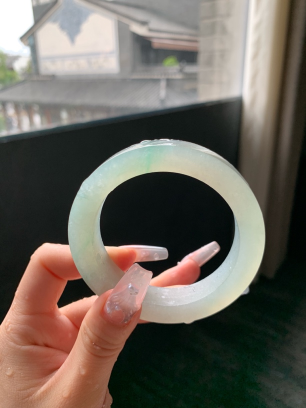 冰晴绿飘金丝绿翡翠手镯定制  可做56.5-57