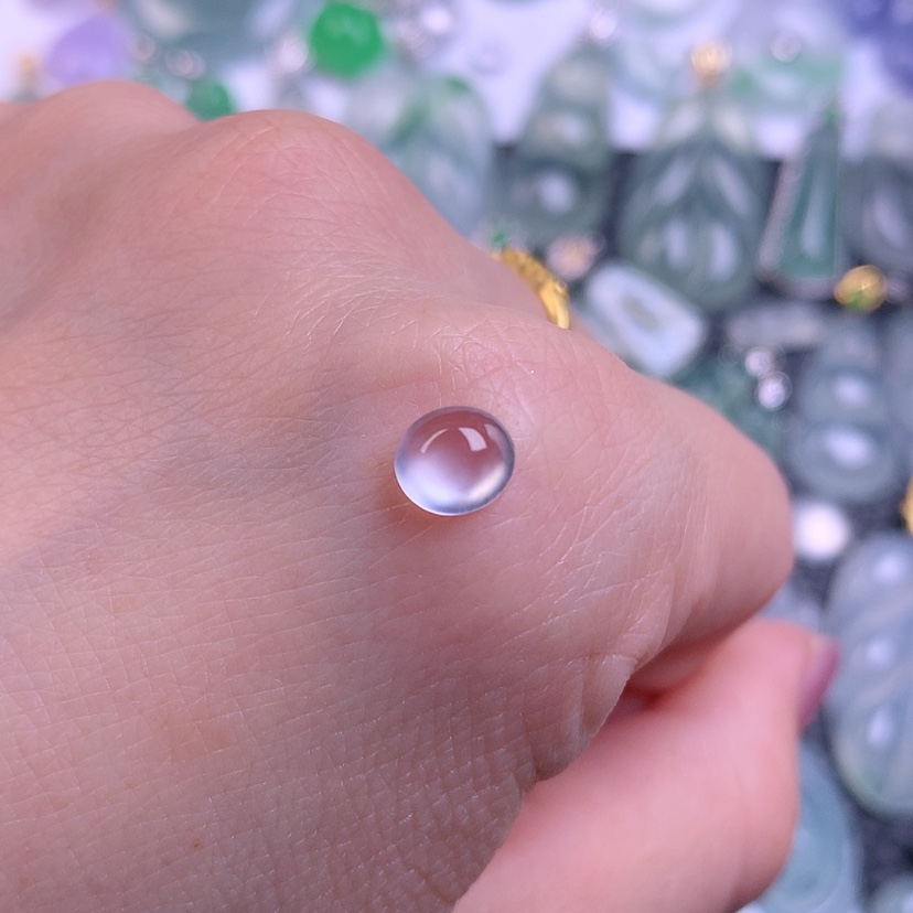 【闪购商品】翡翠颈饰未镶嵌豆*燕天然缅甸翡翠