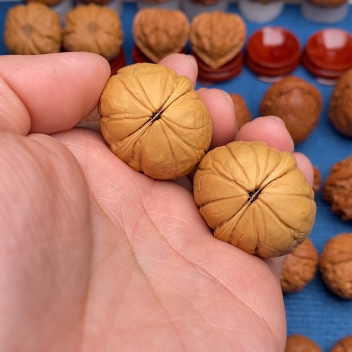 把件文玩核桃麒麟瓜