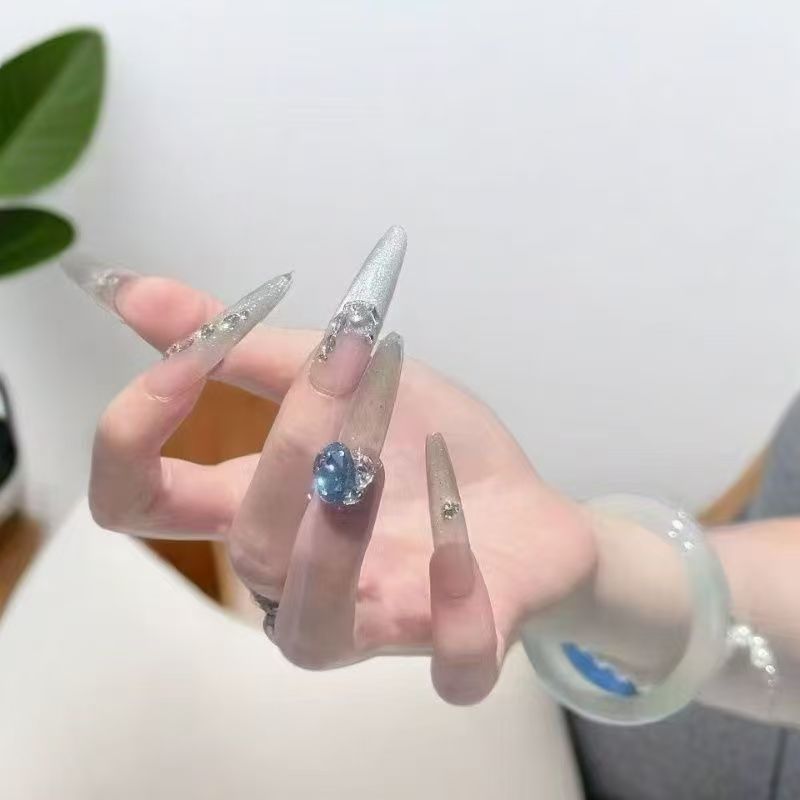 【冰岛蓝钻】新款高档猫眼细狗高级感手工穿戴甲爆闪大钻清冷感美甲