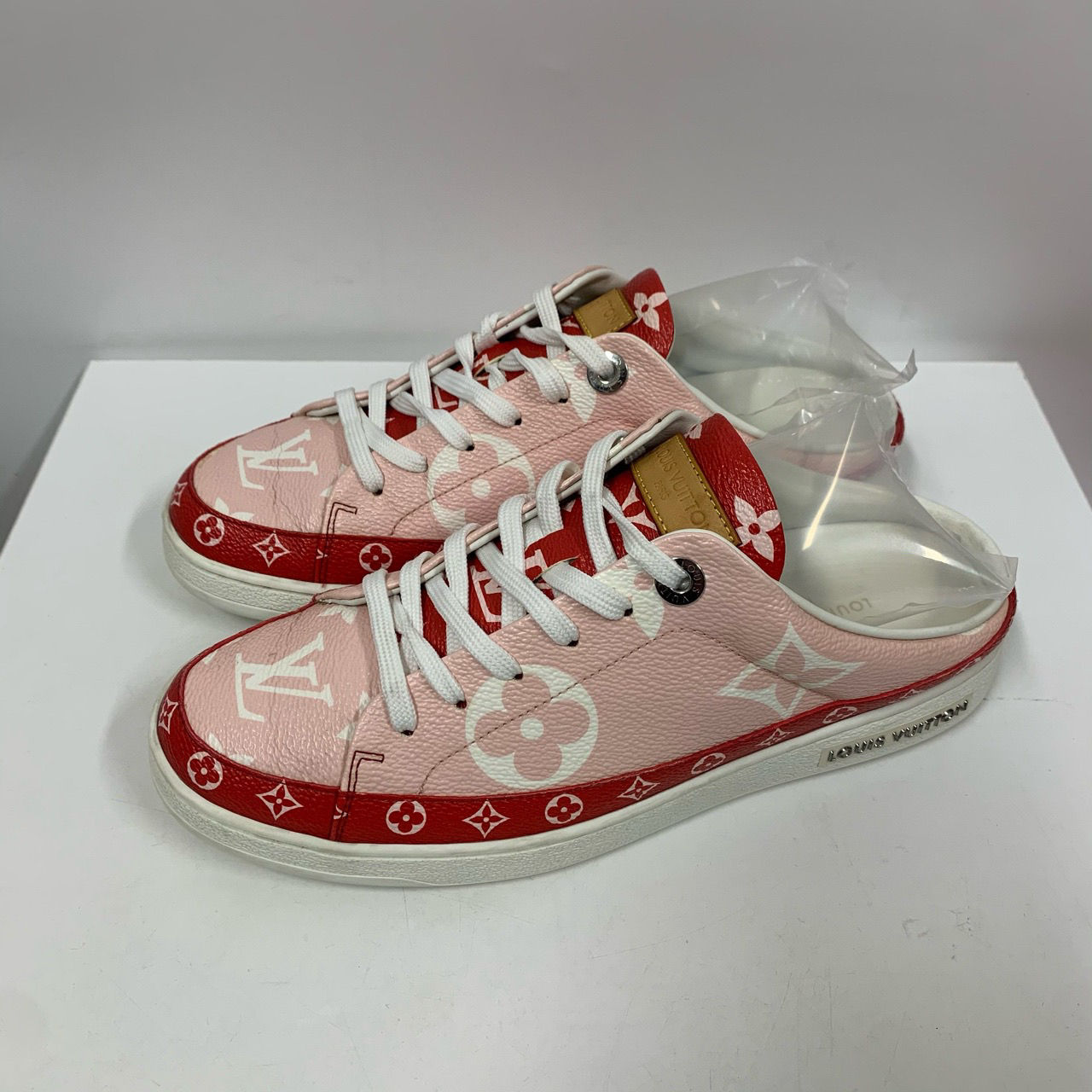 99新  【Lv】路易威登 满印logo粉色半拖鞋 36.5码 