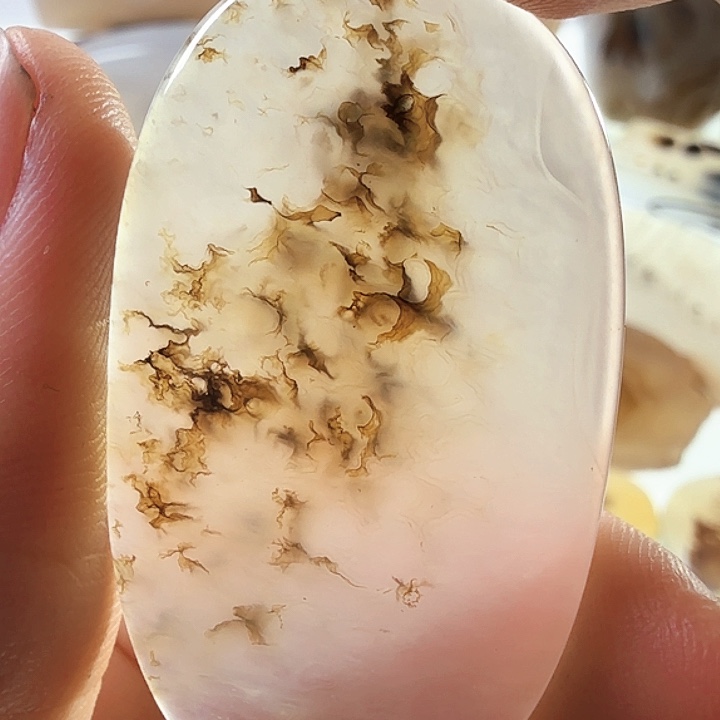 玛瑙/玉髓未镶嵌珠宝半成品