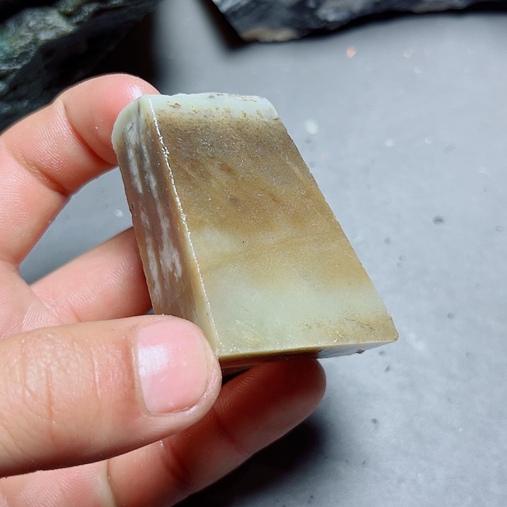 和田玉未镶嵌珠宝奇石