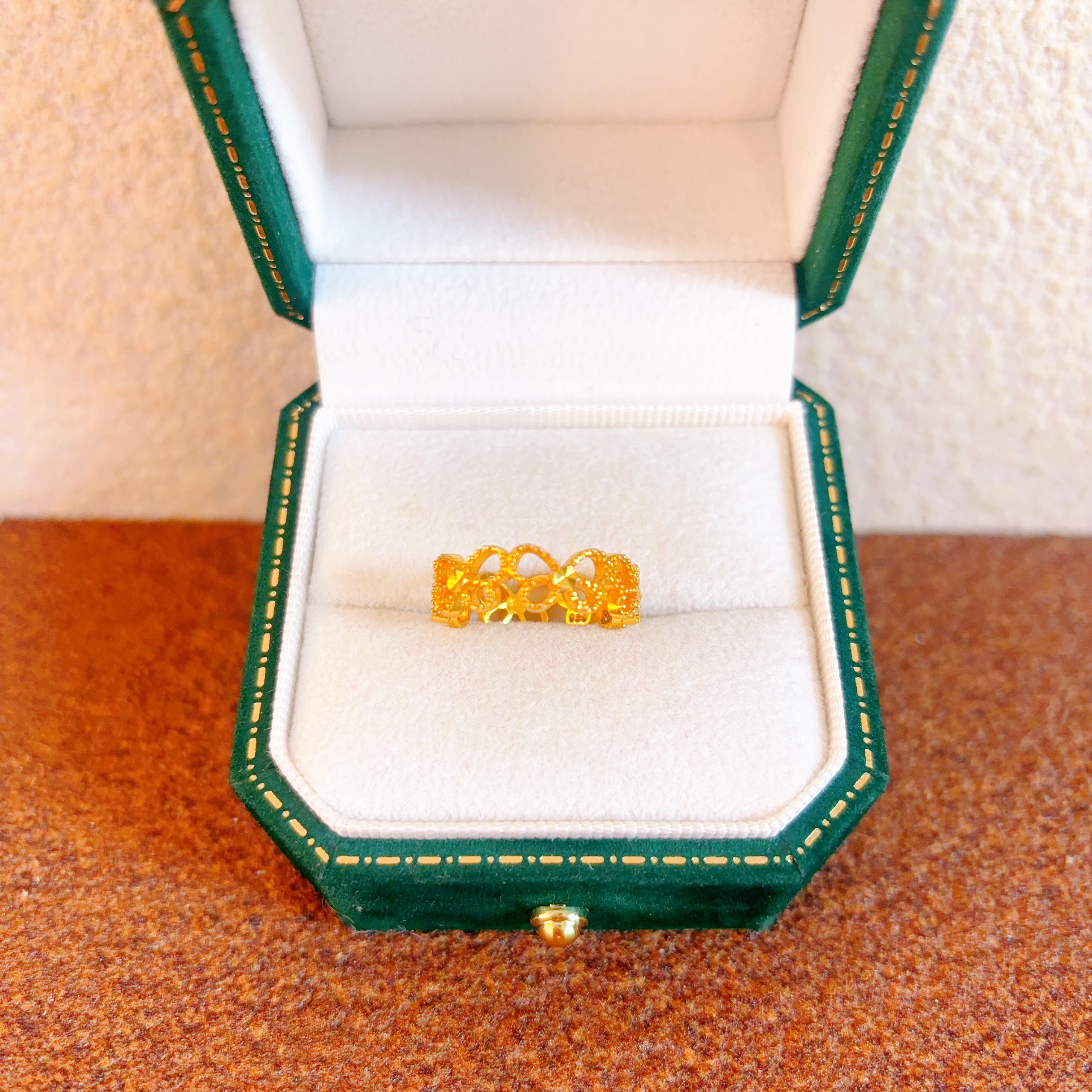  爆闪镂空蝴蝶时尚戒指50104