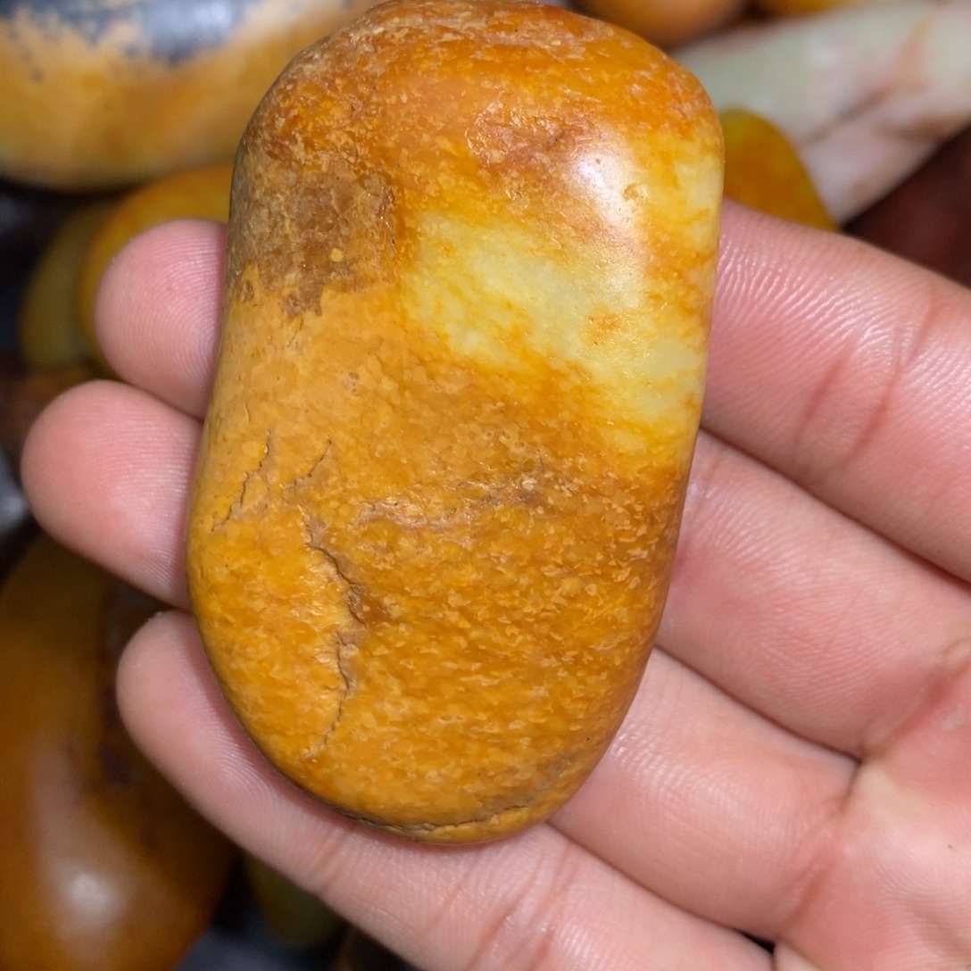 和田玉未镶嵌珠宝奇石