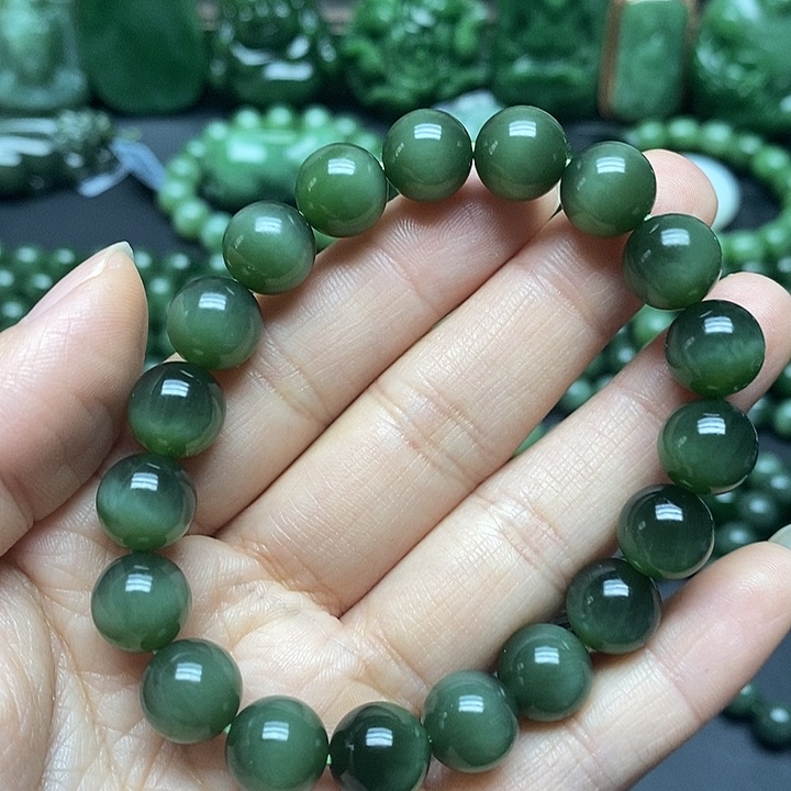 和田玉未镶嵌手串