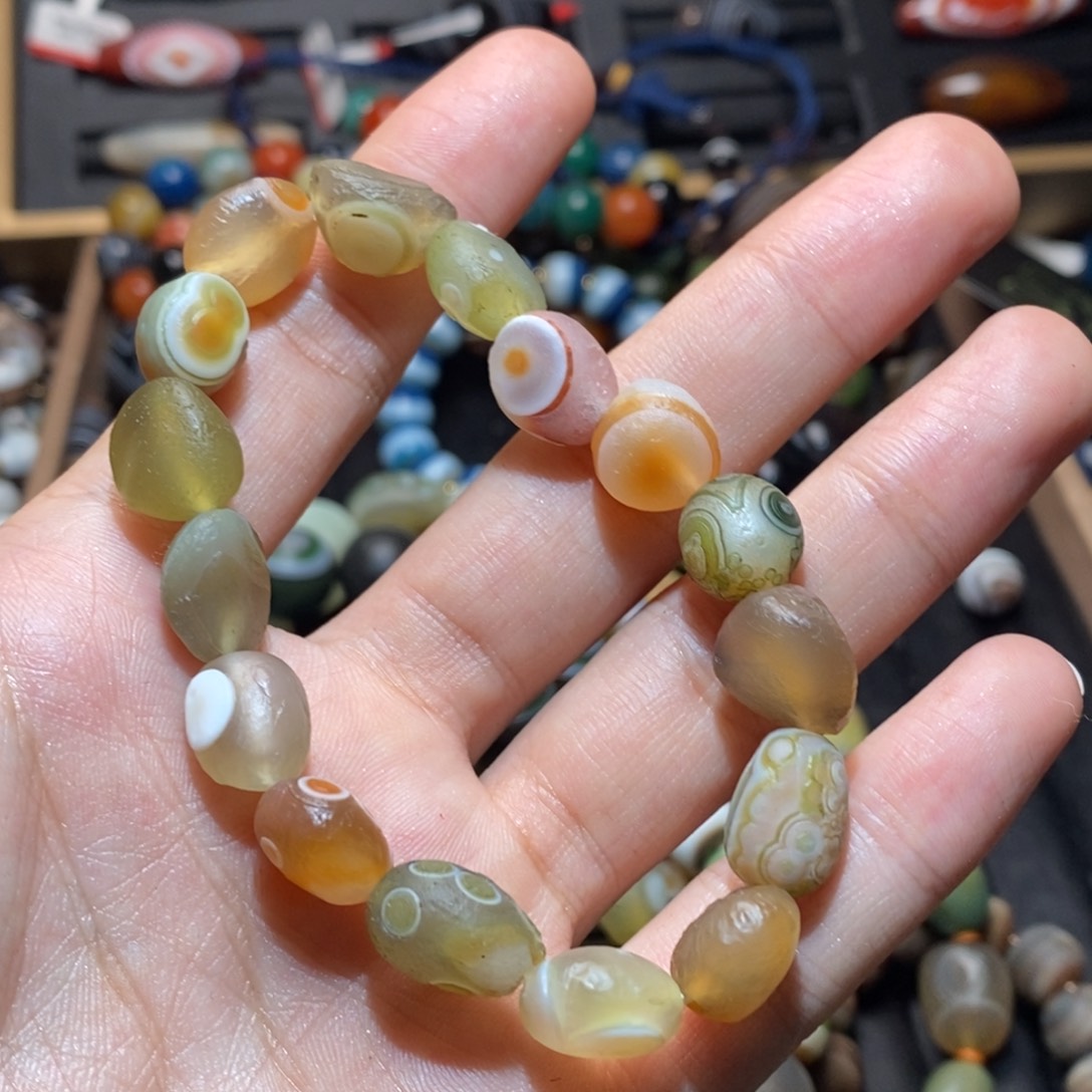 玛瑙/玉髓颈饰未镶嵌