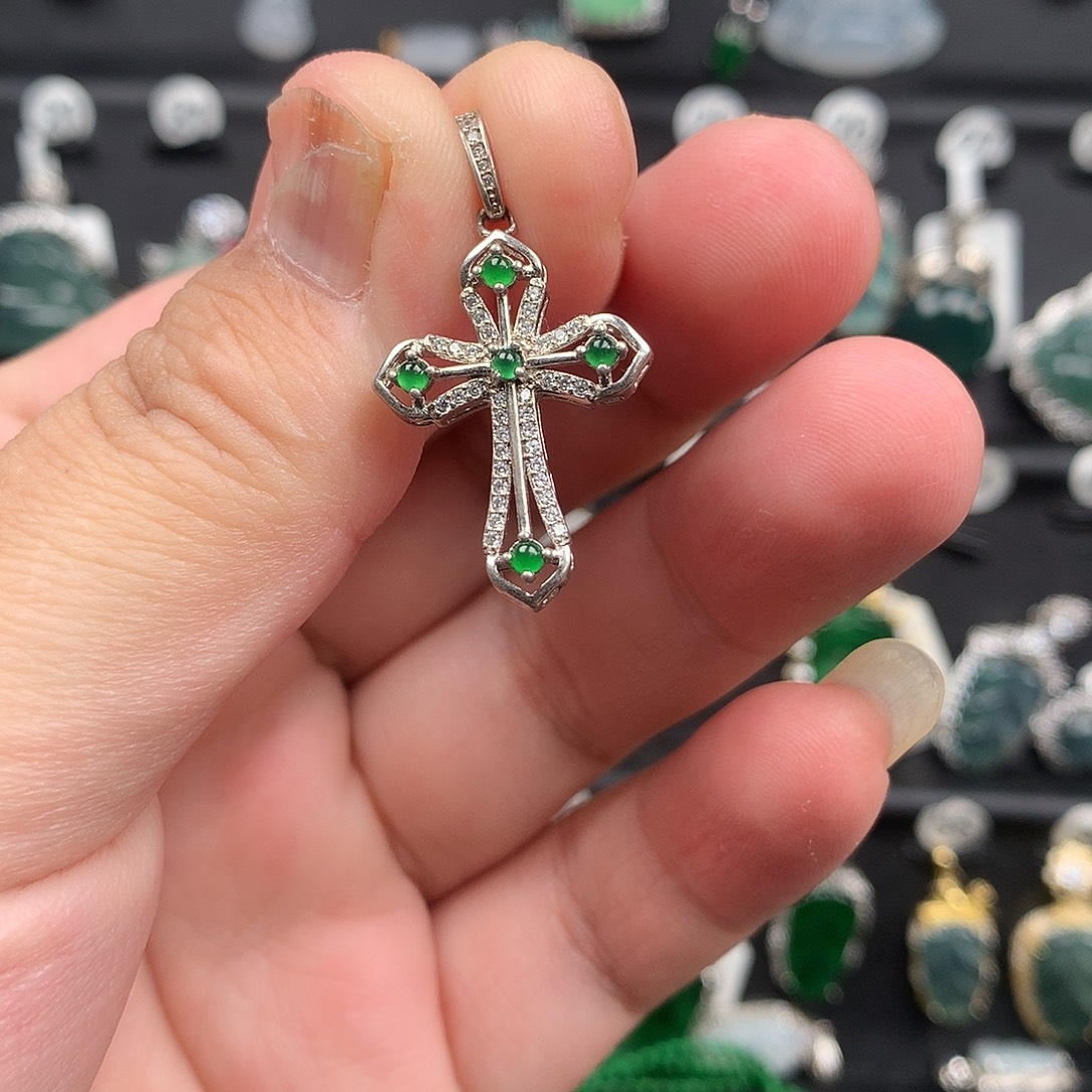 翡翠银S925镶嵌颈饰