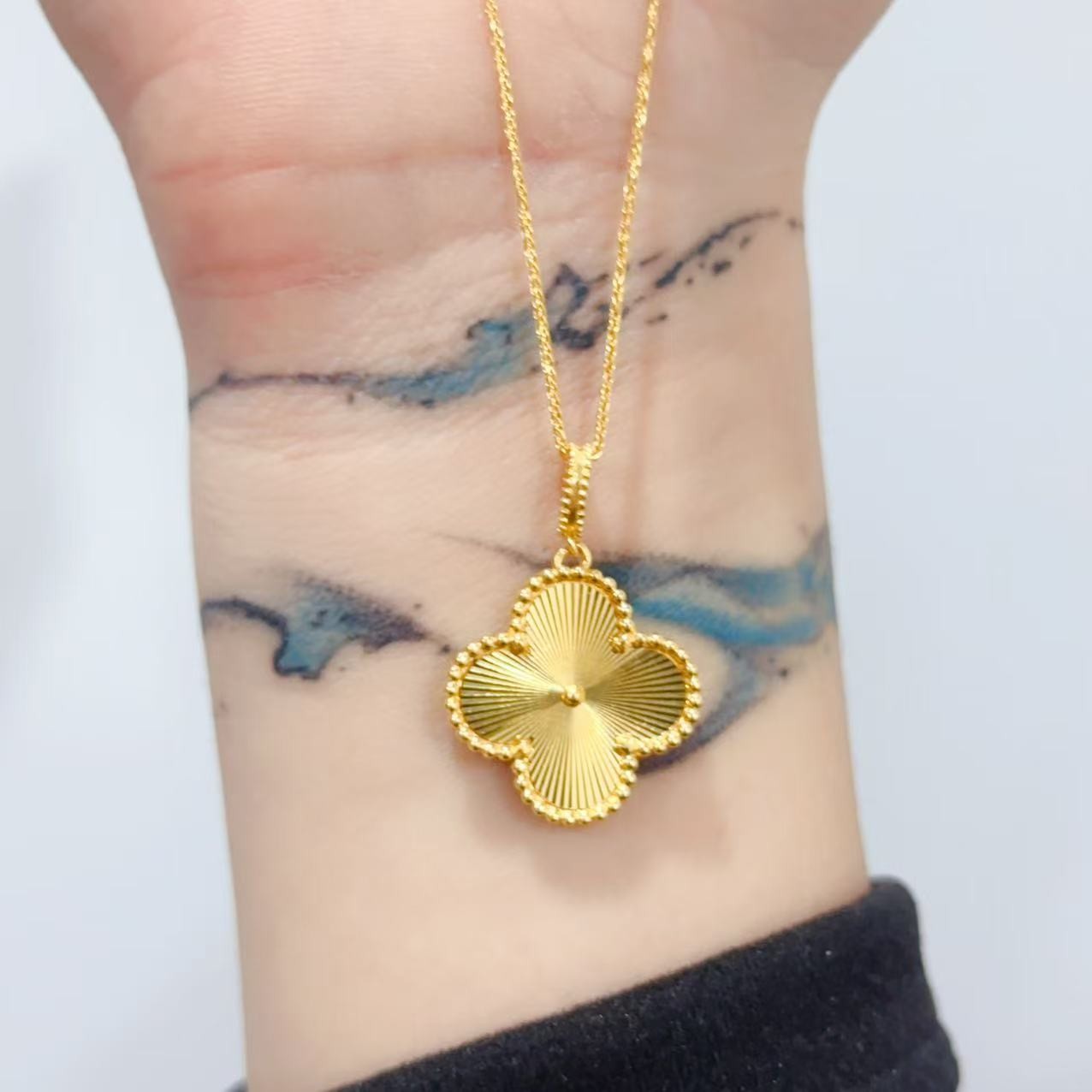 {江江好} 足金999 5G工艺 爱心抽拉四叶草套链