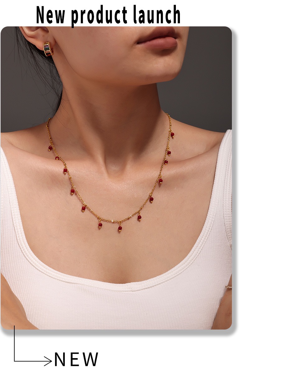 钛钢树脂项链 钛钢 树脂 安可拉红 流苏项链