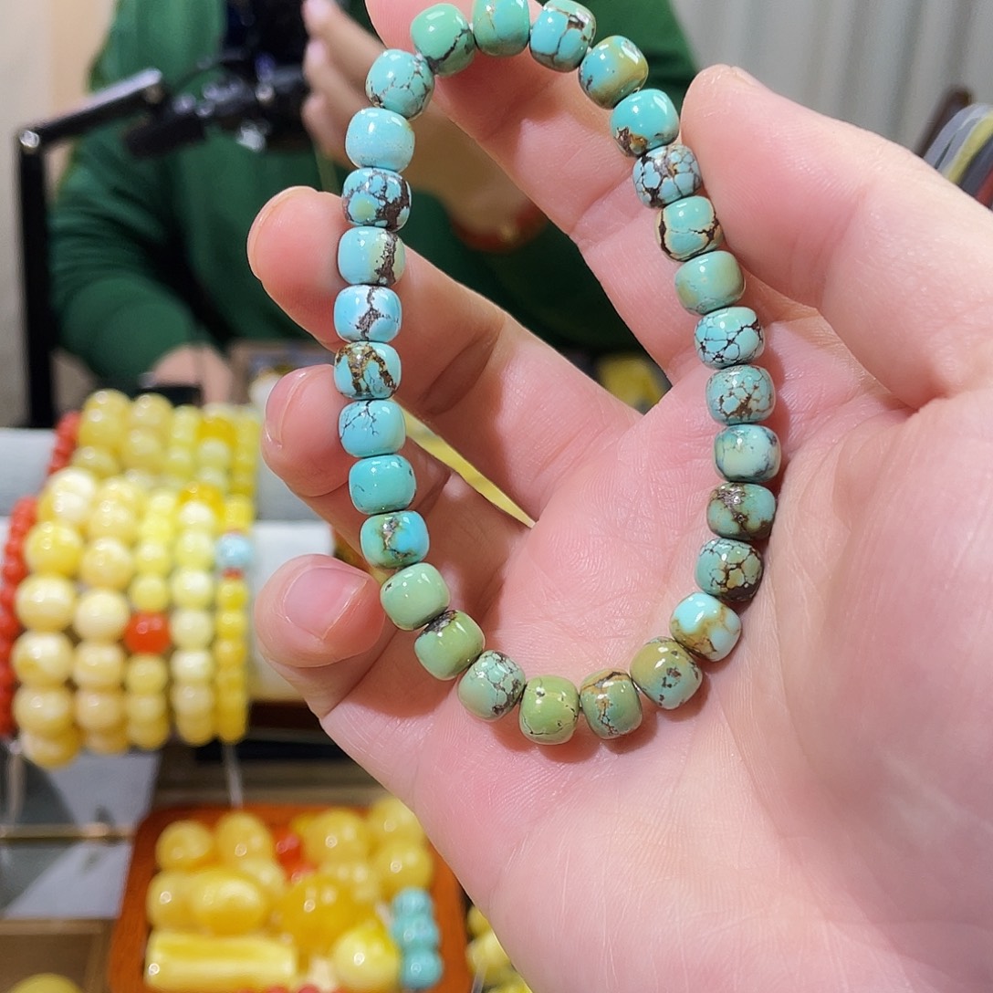 绿松石未镶嵌颈饰18.9g