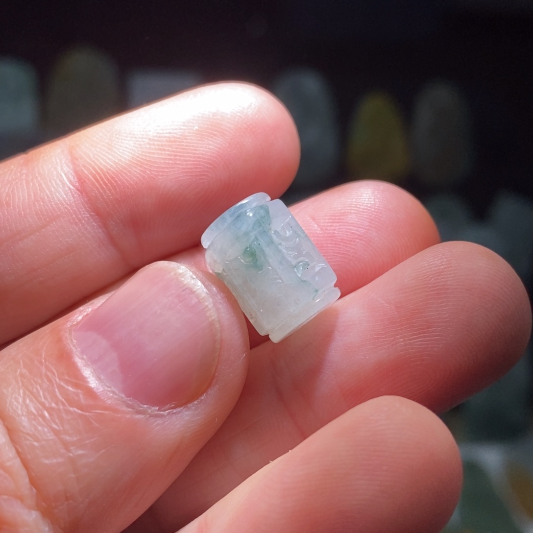 定制翡翠未镶嵌桶珠