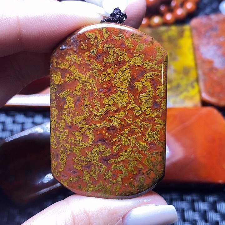 一***己玛瑙/玉髓未镶嵌颈饰